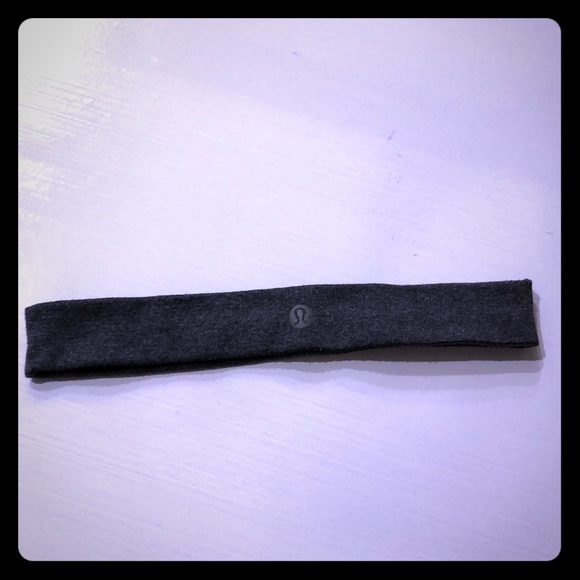 lululemon athletica Accessories - EUC Lululemon Gray Heather Headband